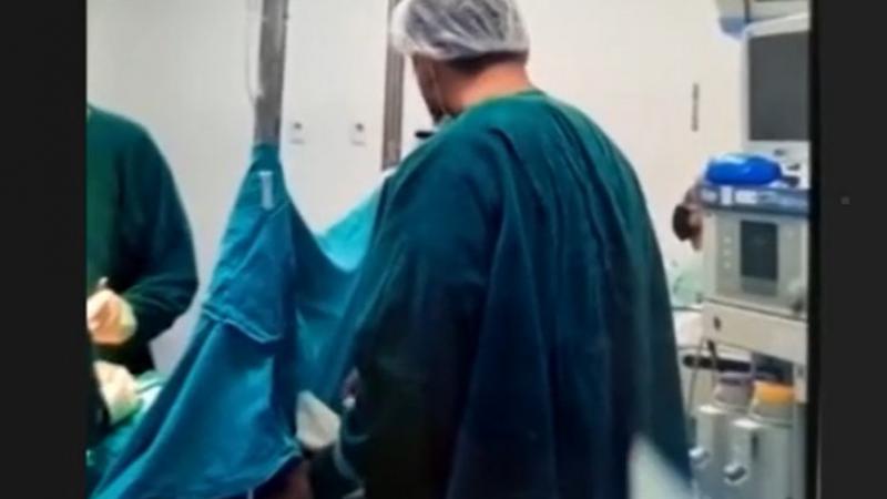 O tânără s-a sinucis după ce a fost violată pe targă la urgențe. Cine este agresorul