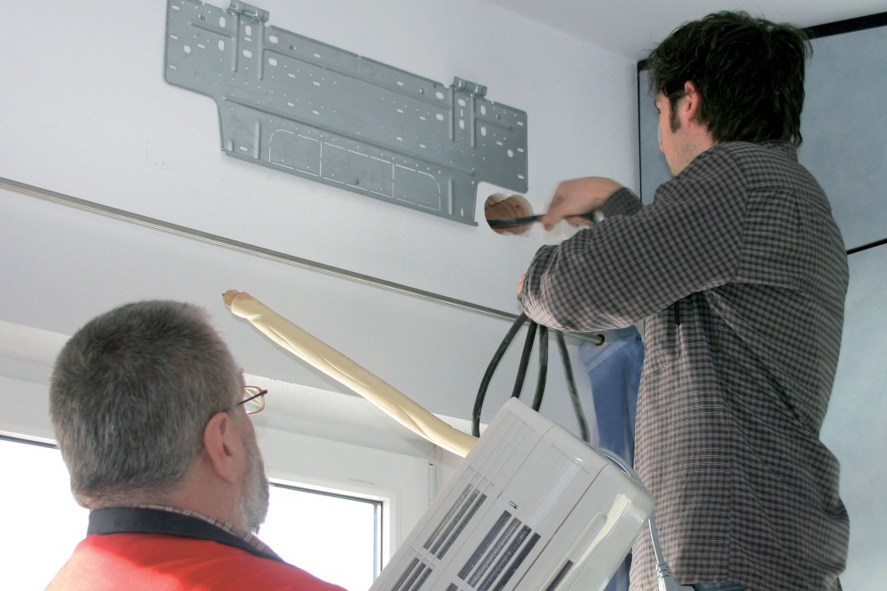 Aveți mare grijă cu acest aparat electrocasnic! Consumă cât 300 de becuri într-un minut!