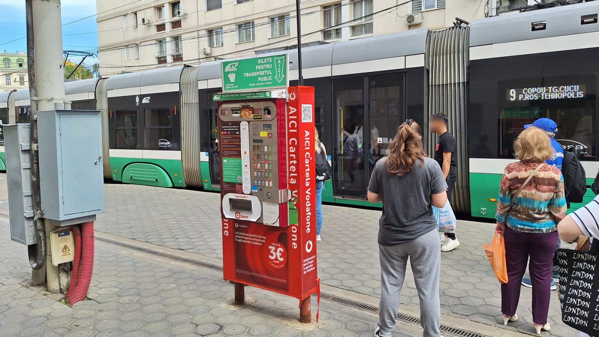 Miroase a țeapă la CTP! Călătorii primesc vouchere în loc de bani, dacă își cumpără bilete de la automate. Răspuns halucinant al companiei: „Această problemă nu o vom putea rezolva” – FOTO