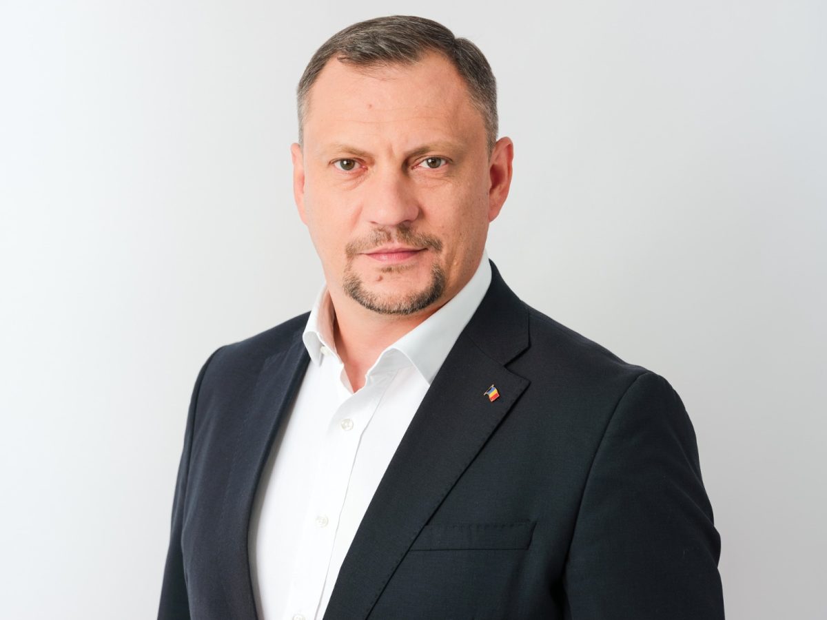 Scrisoare deschisă către Mihai Chirica, actualul primar al Iașului. Vă invit să pășiți în Iașul celor mulți și neauziți, pentru o dezbatere electorală despre viitorul comunității!