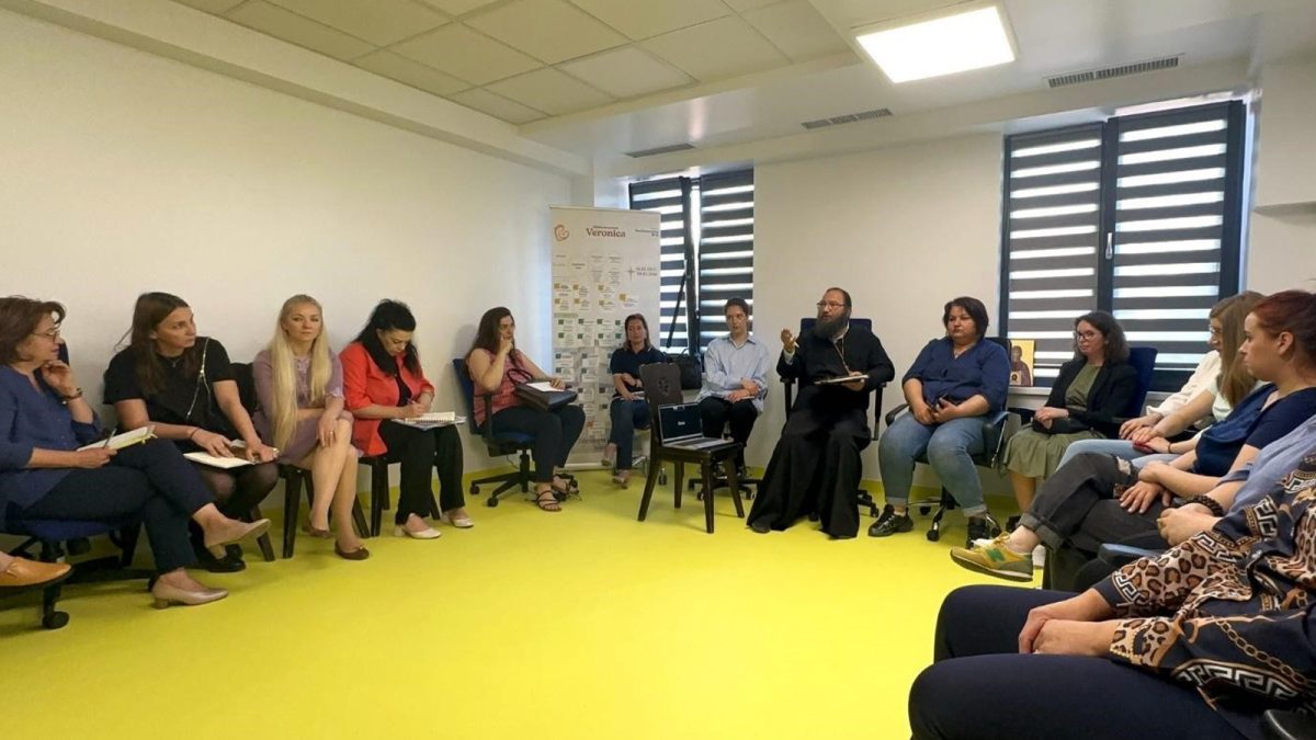 De astăzi, echipa de la Clinica Veronica își începe activitatea. De miercuri, spitalul va fi deschis pentru a prelua pacienții – FOTO