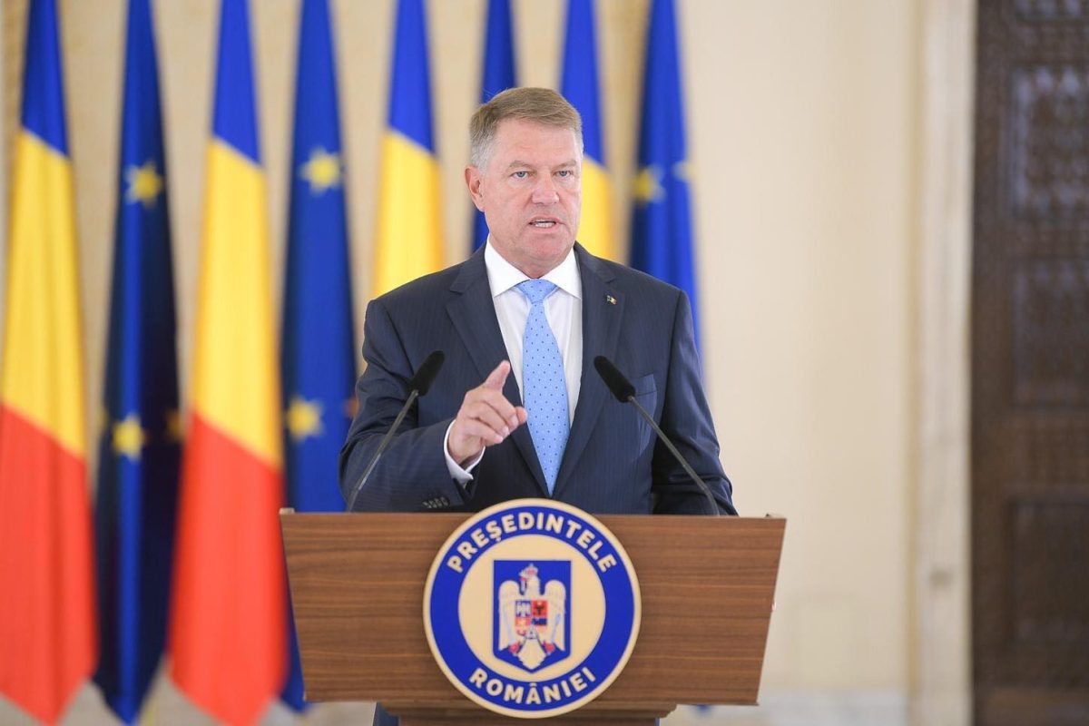 Decizie pentru toți românii! Klaus Iohannis a semnat două legi importante