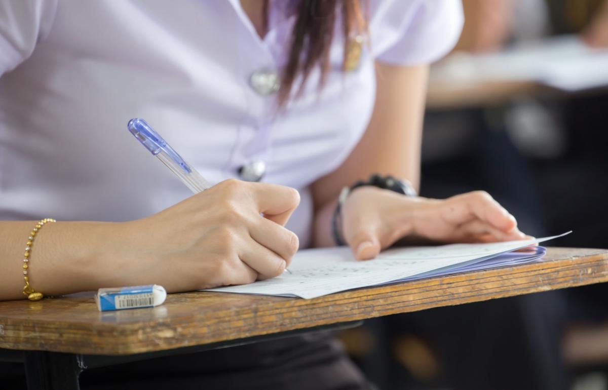 Au apărut subiectele la Limba română de la Evaluarea Națională 2024. Iată ce au primit elevii la examen
