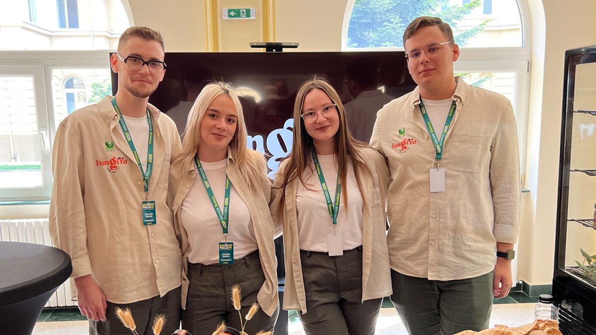 Un grup de studenți de la USV Iași a realizat trei produse alimentare inedite din aceleași ingrediente, dar cu gust diferit: „Am lucrat la acest produs aproximativ șase luni” – FOTO/VIDEO