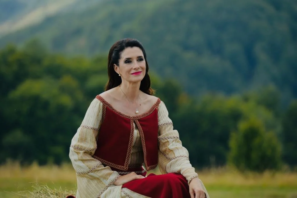 Iuliana Tudor, primul an în care nu-și sărbatorește ziua de naștere, după moartea mamei. Cum a ales să petreacă