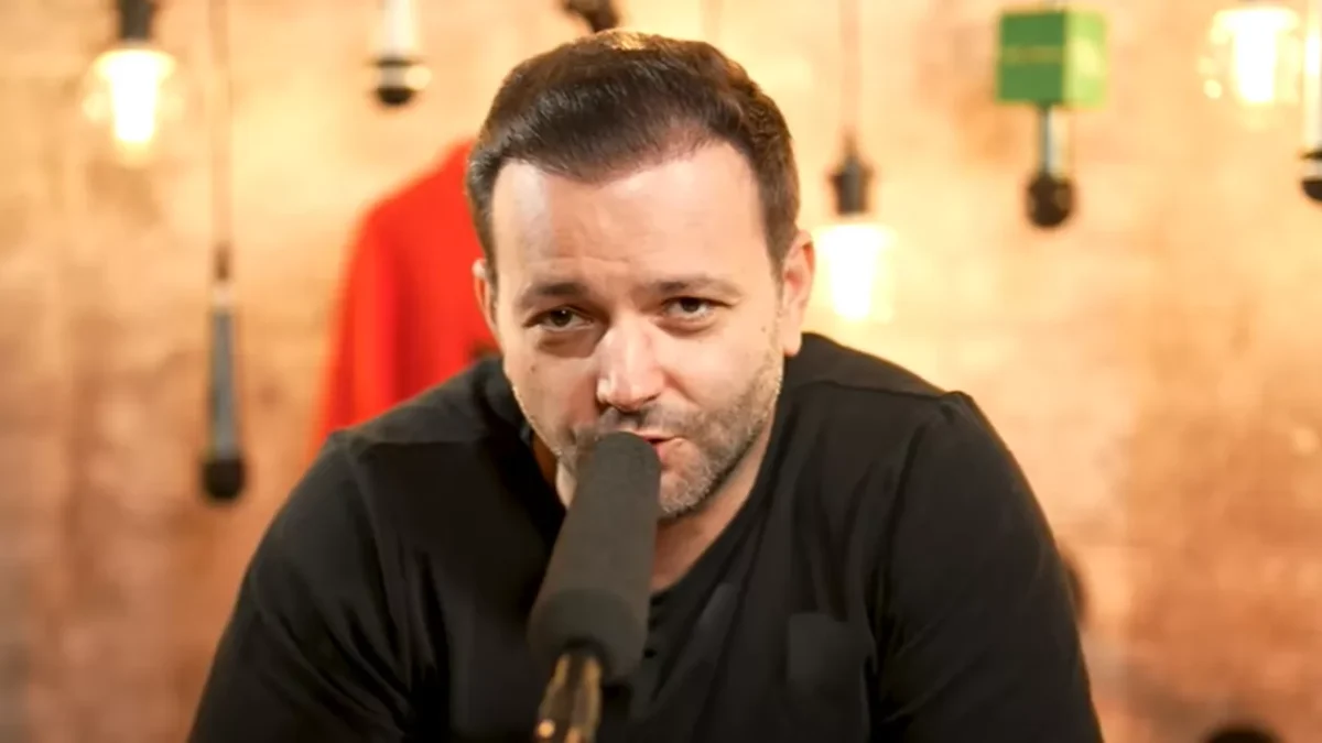 Mihai Morar, nemulțumit de apariția lui Babasha la concertul Coldplay! Reacția tranșantă a prezentatorului. „Românie inundată de manelism”