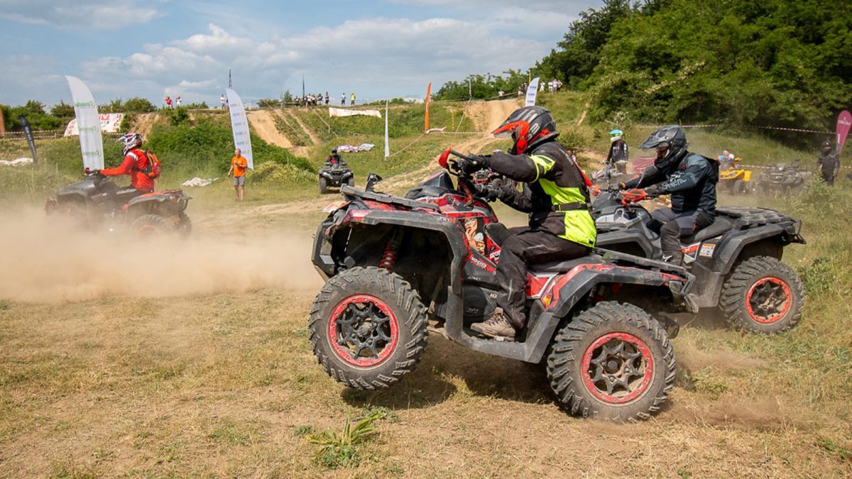 Începe Adventure Festival la Iași! Pasionații de off-road vor avea parte de adrenalină maximă la probele din pădurea Păun – FOTO