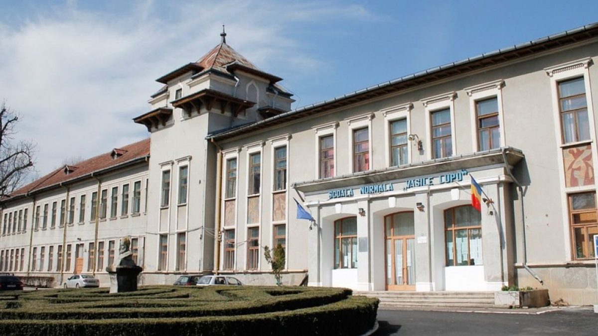 De astăzi, încep lucrările de modernizare și consolidare a Colegiului Pedagogic „Vasile Lupu”. A fost decisă data la care elevii vor învăța în containere – FOTO