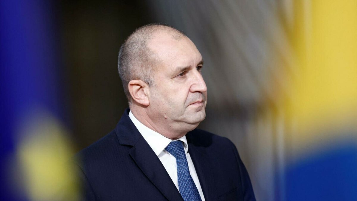Președintele Bulgariei nu mai participă la summit-ul NATO, din cauza susținerii Ucrainei