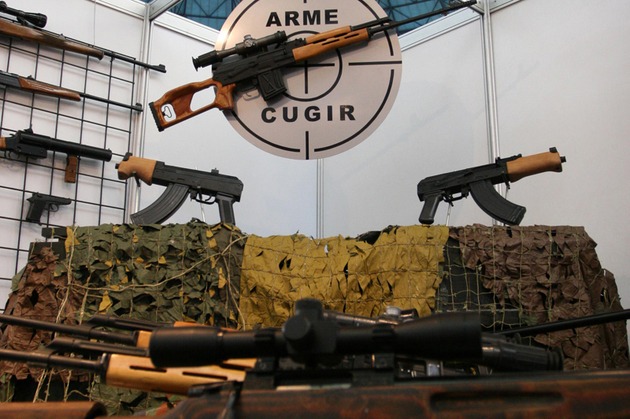 Începe un nou Război Mondial? Marii producători de armament recrutează în cel mai accelerat ritm de la Războiul Rece