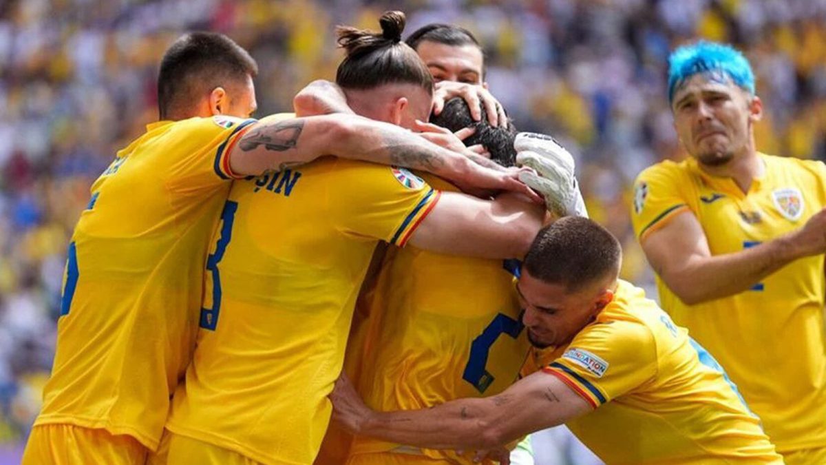 Ieșenii sunt pregătiți pentru meciul României cu Belgia. Sute de suporteri vor cânta pentru tricolori în Piața Unirii – FOTO