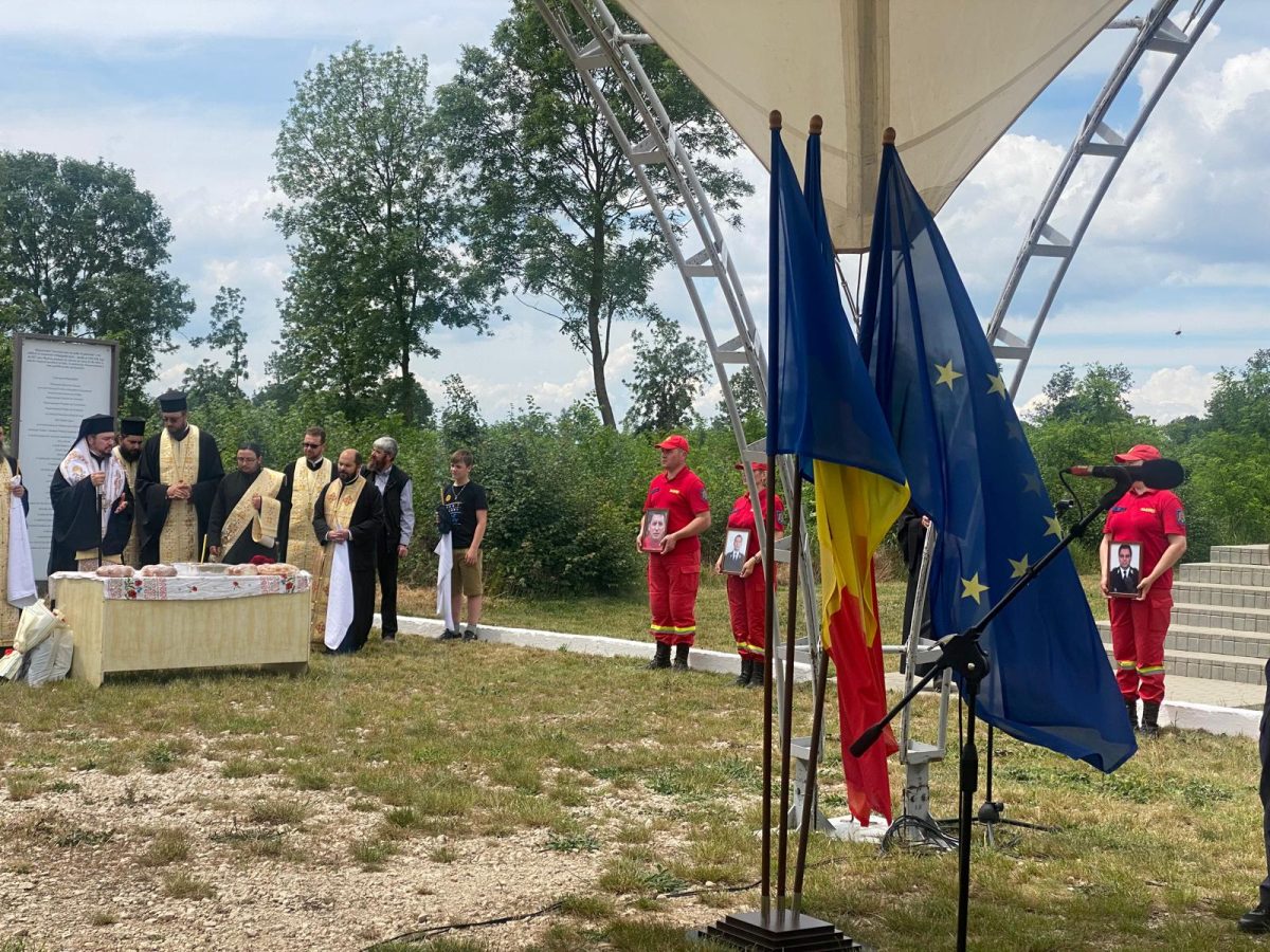 Opt ani de la tragedia SMURD de la Haragâș. Eroii au fost comemorați de rude și colegi