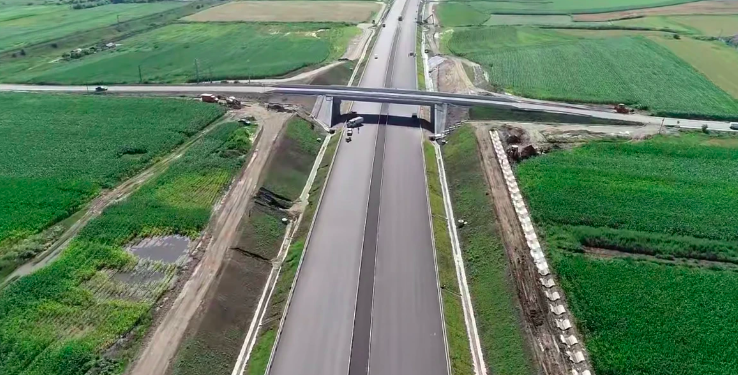 Una dintre cele mai lungi autostrăzi din România este aproape gata. Ce tronsoane sunt încă în lucru