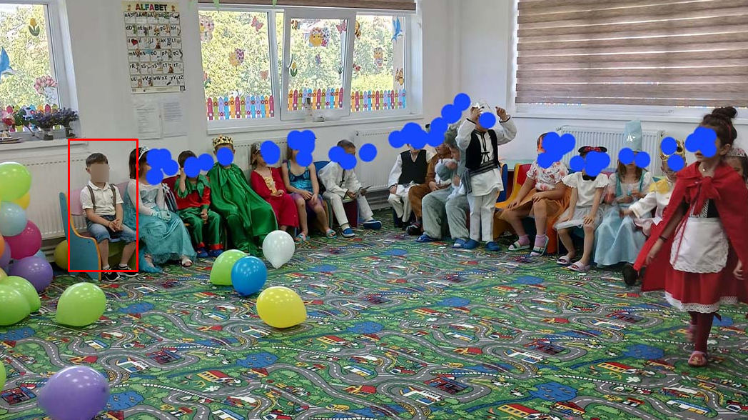 Un copil cu sindrom Down, discriminat de educatoare la serbare. Mama: „Singurul copilaș necostumat a fost Vladimir”