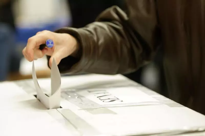 Circulară a BEC şi AEP referitoare la suspendarea procesului electoral. O procedură excepţională, neprevăzută de legislaţie
