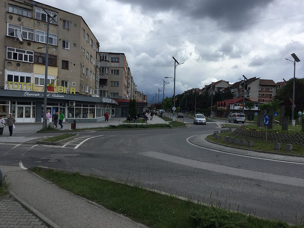 În acest oraș, din România, un apartament cu două camere costă 6000 de euro. Are 40 de metri pătrați