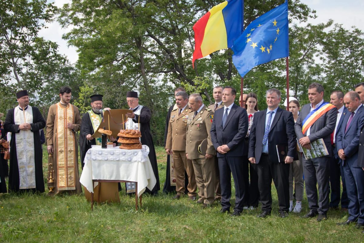 Grupul de Asociații „Pentru Neam și Țară”, cinstește Ziua Eroilor – FOTO