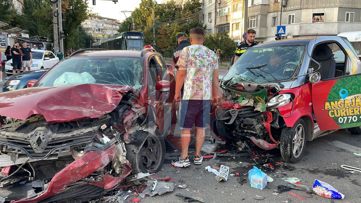 Accident rutier pe Bulevardul Chimiei din Iași. Doua autoturisme au intrat în coliziune – FOTO, VIDEO, UPDate