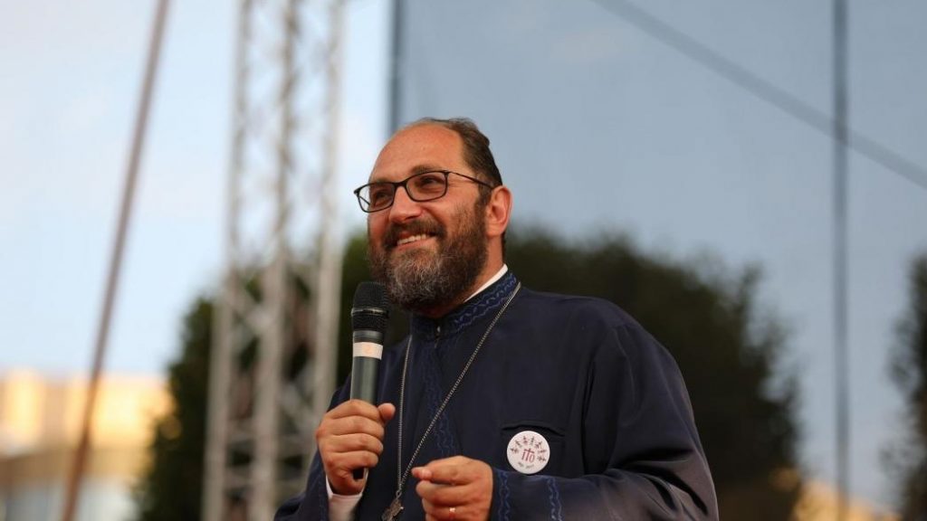 Cele mai frumoase citate de la Părintele Constantin Necula! Vorbe înțelepte care te îndeamnă să îți deschizi sufletul în fața iubirii