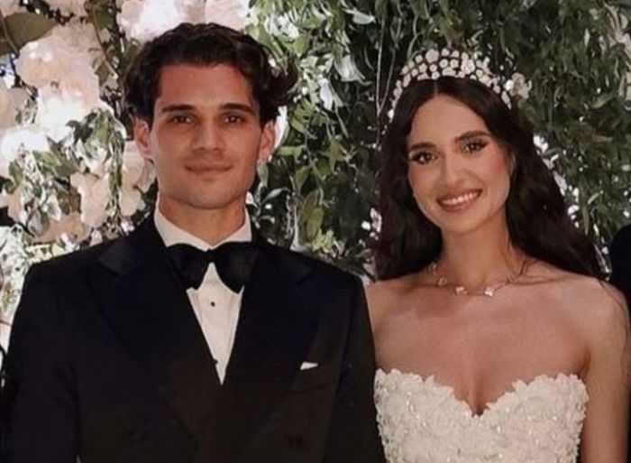 Ianis Hagi și Elena nu pot pleca în luna de miere! Ce se întâmplă în familia lor, după nuntă