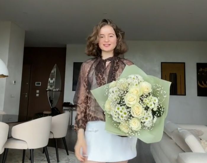 Irina Columbeanu a dat lovitura cu noul său cont de TikTok! A învățat cum să se afișeze de la Monica Gabor – VIDEO