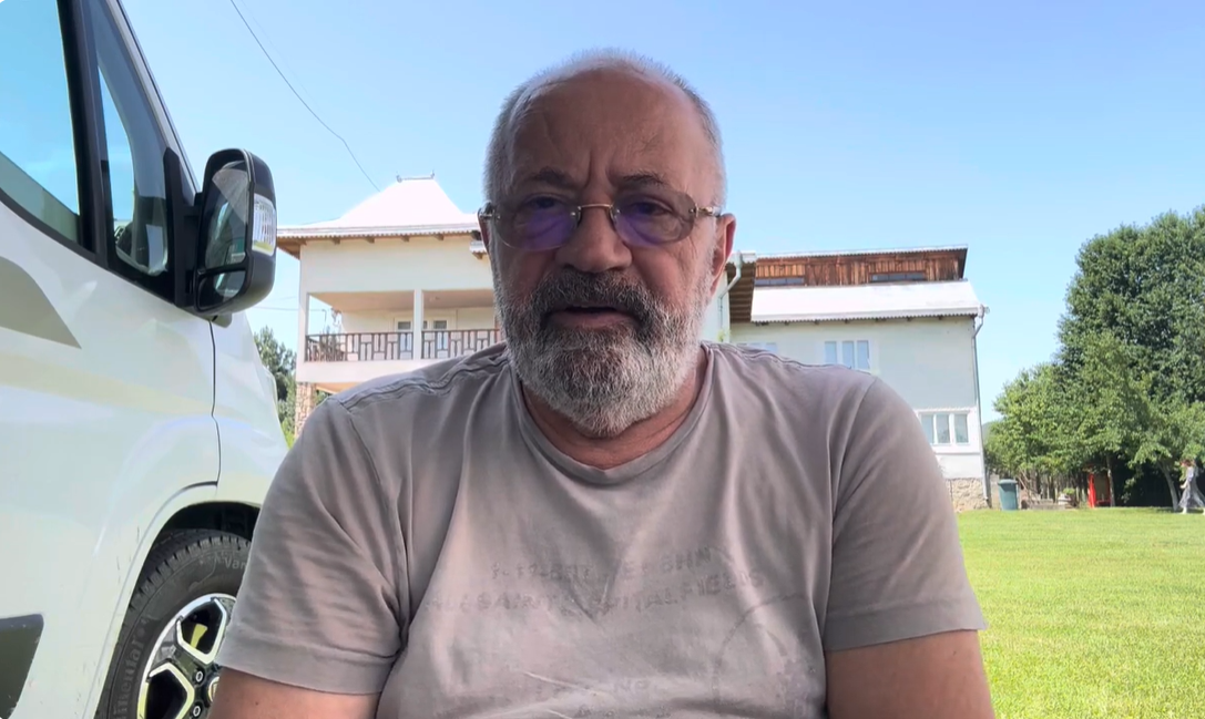Acum ori niciodată