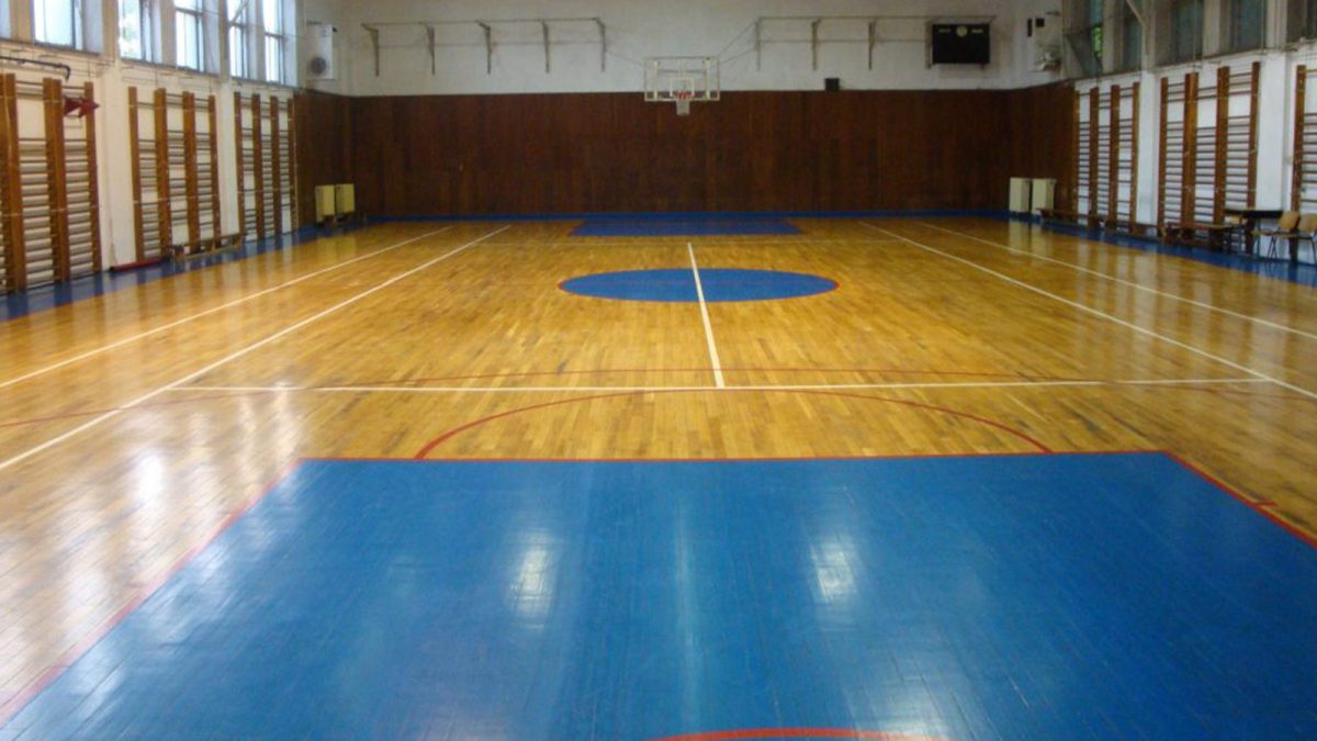 Primăria Iași cheltuie peste 1.900.000 de lei pentru echipamentele sportive din unitățile de învățământ. Procedura de licitație a fost lansată