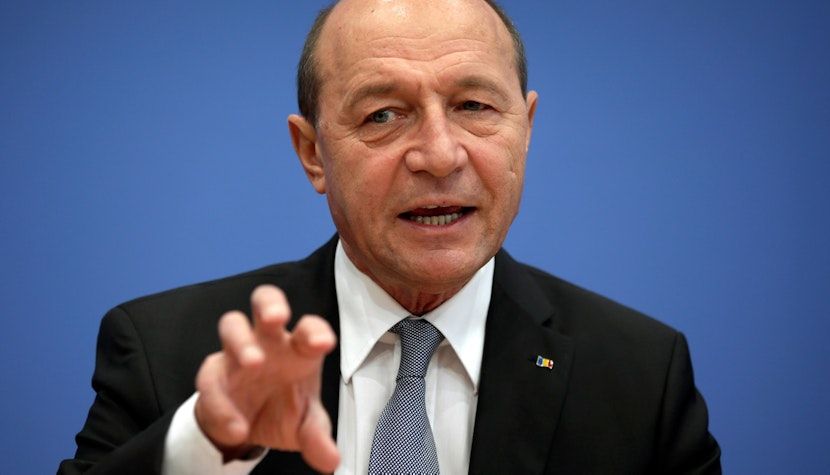Traian Băsescu vrea serviciu militar obligatoriu! „Câți luptători avem?“