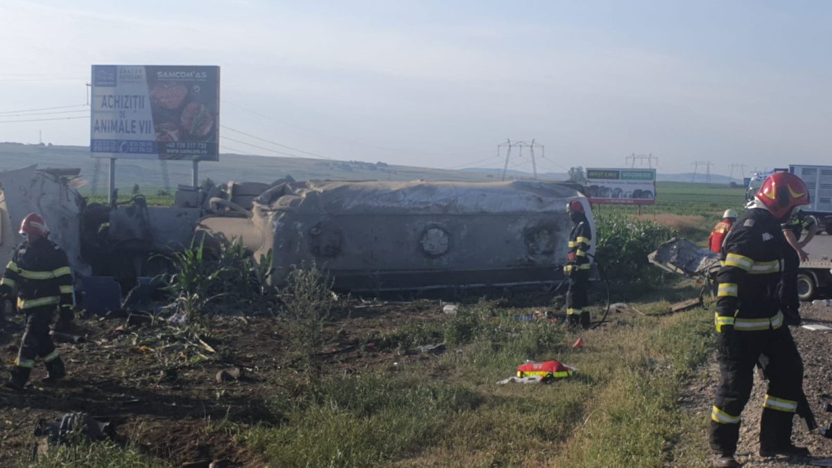 Tragedie pe o șosea din Suceava! Cinci morți, după ce un autoturism cu platformă și o autocisternă au intrat în coliziune – UPDATE