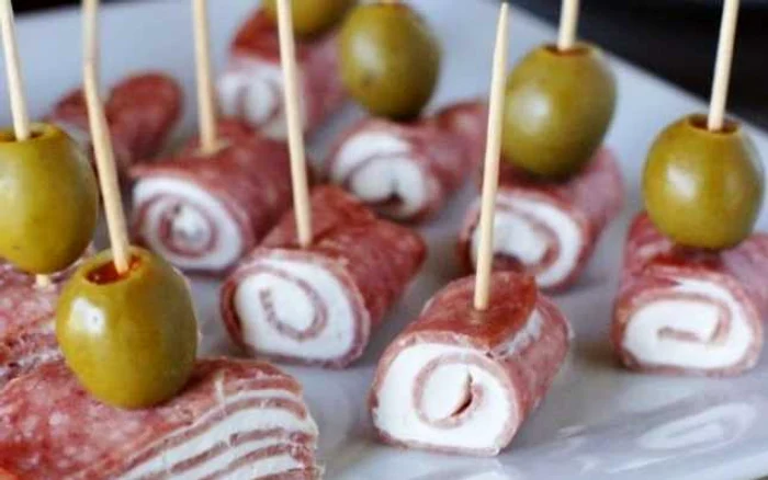 Aperitivele rapide cu brânză – delicii de gustat în câteva minute