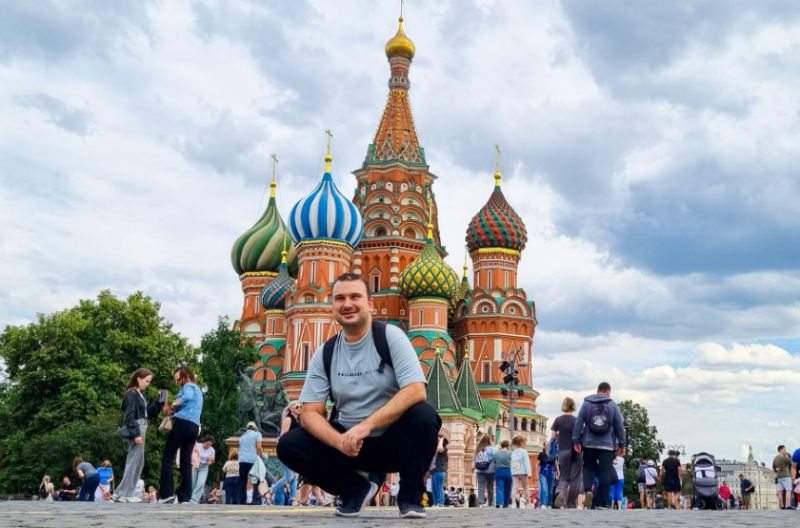 Ce a pățit un blogger român care a intrat în Rusia: „Dacă ai ștampile de Ucraina în pașaport, așteaptă-te însă la întrebări suplimentare!”