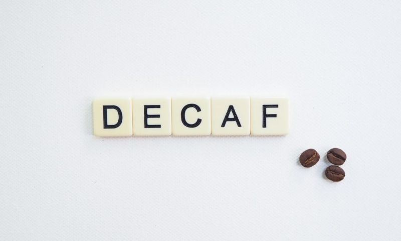 Cafea fără cofeină. O variantă mai bună pentru organismul tău decât cea clasică