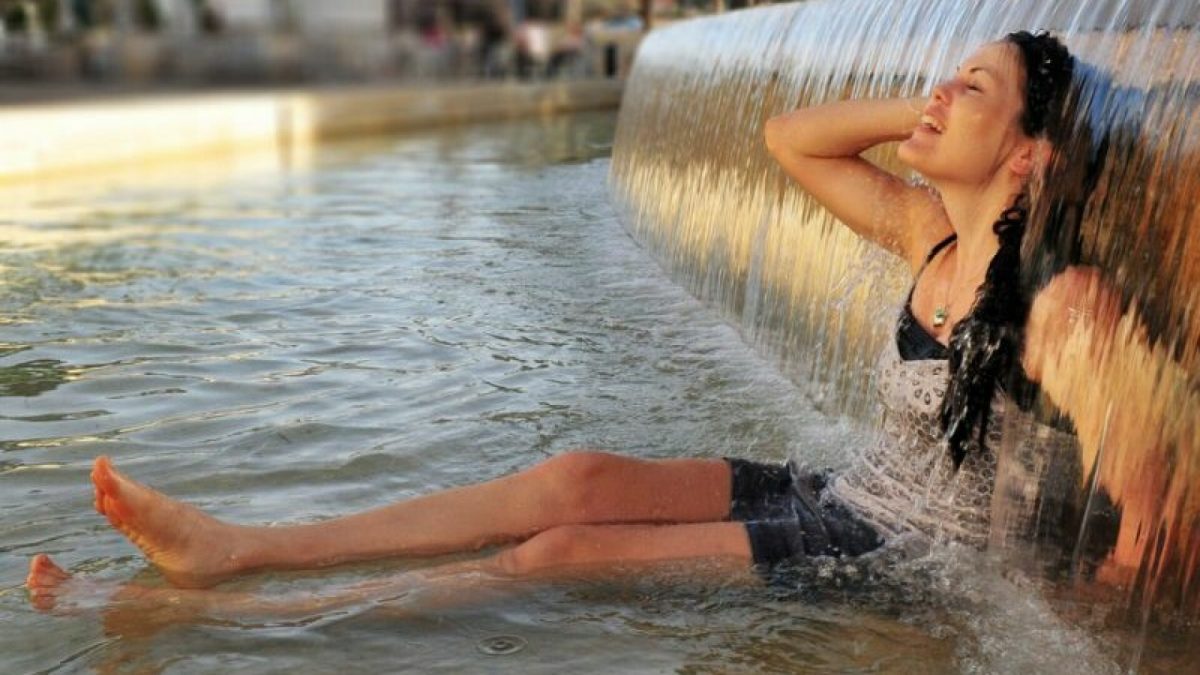 Meteorologii anunță cum va fi vremea în august. Sfaturi pentru a fi în siguranță