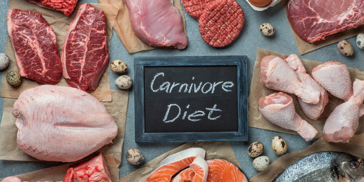 Ce este „carnivore diet”? Planul alimentar care elimină complet plantele din dieta ta