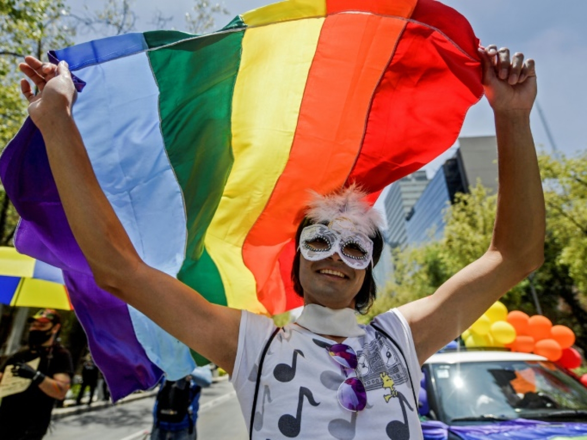 Ce înseamnă „queer” și cum a apărut termenul
