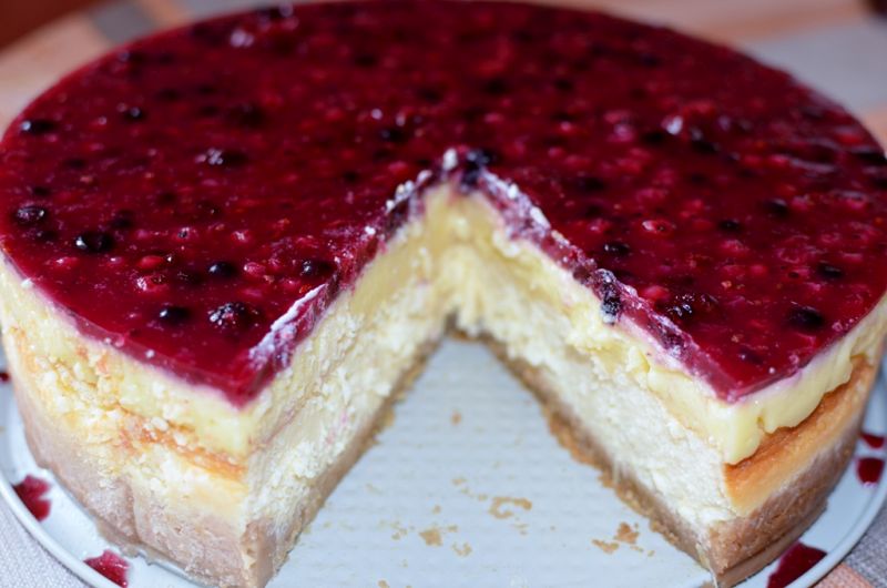 Rețetă de cheesecake la cuptor. Variantă simplă și accesibilă
