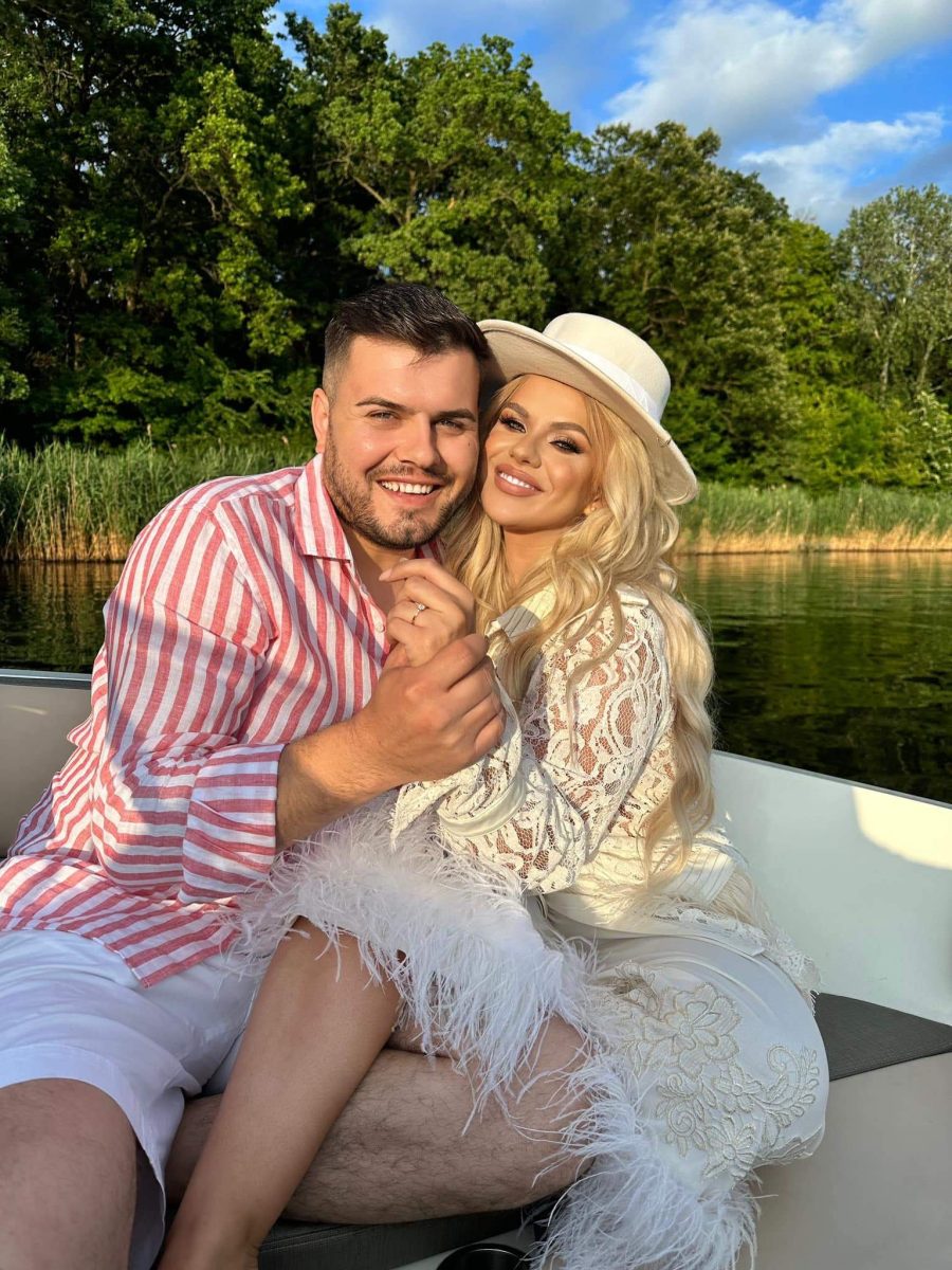 Cristina Vasiu și Cătălin Stoica se căsătoresc religios. Cum arată rochia de mireasă a vedetei – FOTO
