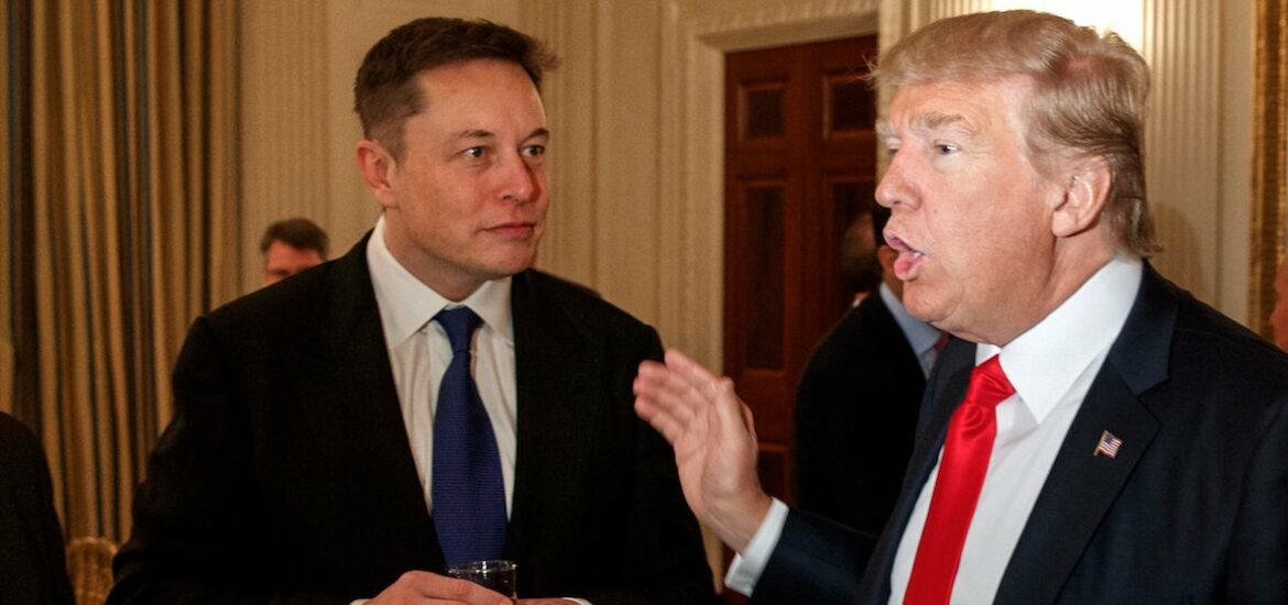 Elon Musk acordă 45 de milioane de dolari pe lună pentru campania prezidențială a lui Donald Trump