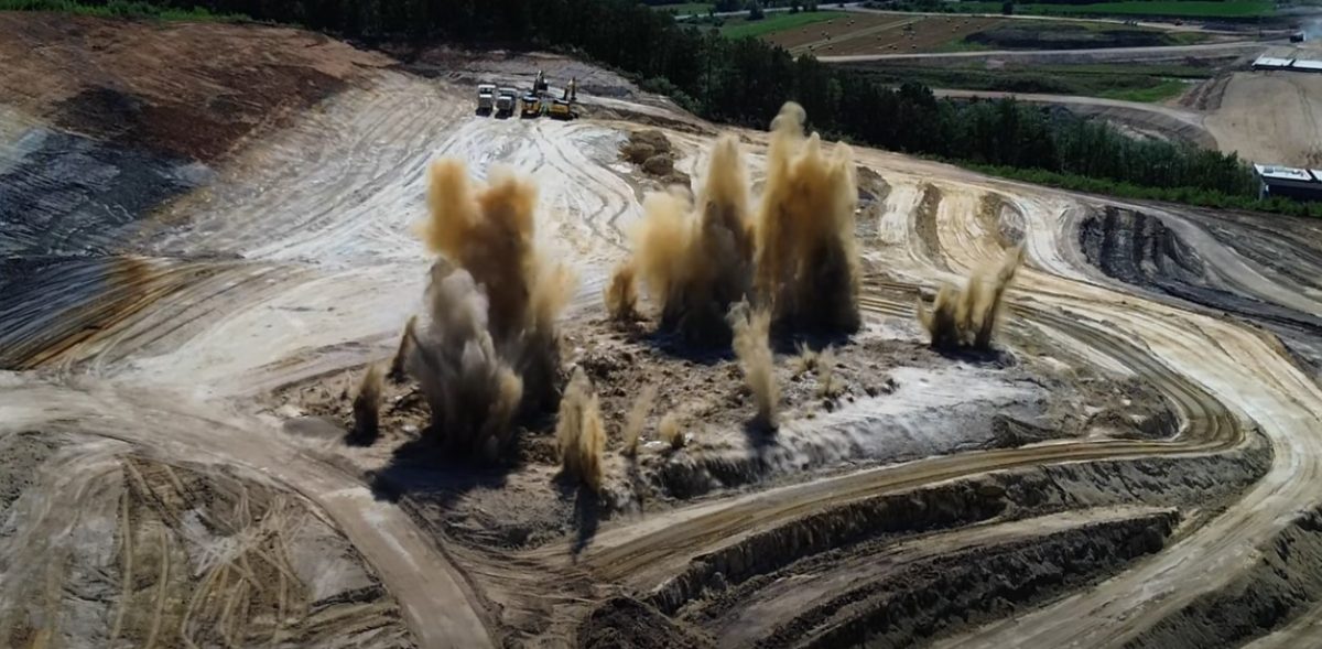 Spectaculos! Imagini cu explozia controlată de pe A3 făcută de firma UMB – VIDEO