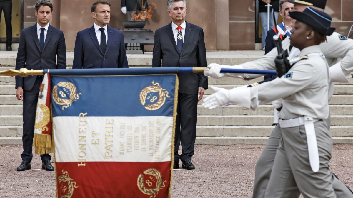 Alegeri în Franța: Ce urmează după victoria neașteptată a stângii în fața lui Macron și a lui Le Pen