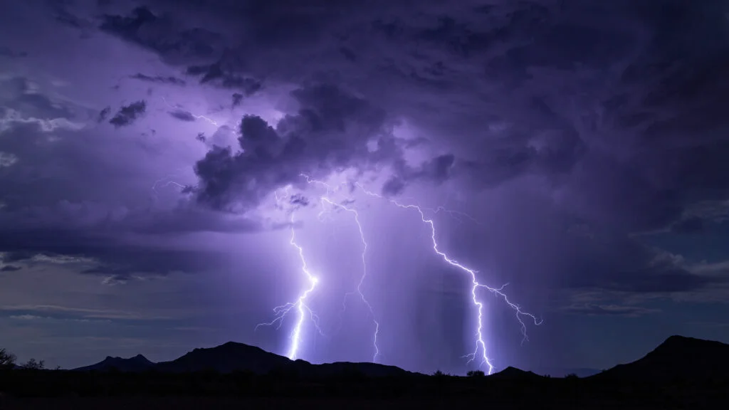 Cod Galben de furtuni puternice! Iată județele afectate de avertizarea meteorologilor