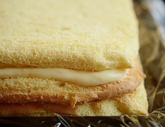 Foi pentru prăjituri cu cremă: Deliciile din bucătărie