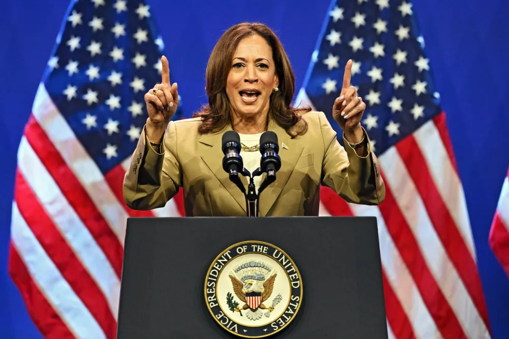 Kamala Harris ar putea deveni prima femeie de culoare ce candidează la președinția Statelor Unite