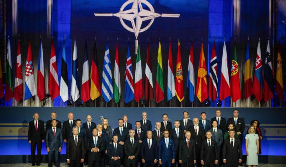 Aliații NATO au ajuns la un acord asupra unei declarații finale a summitului
