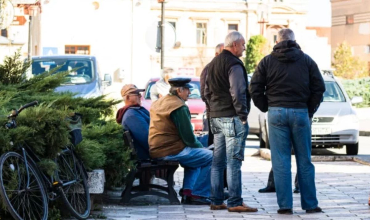 Cum se poate ieși la pensie mai devreme. Iată câți bani vor primi, de fapt, acești români