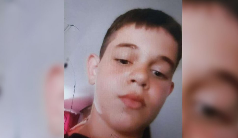 Poliția din Botoșani este în alertă! Un băiat de 11 ani este dat dispărut după ce trebuia să se întâlnească pe Pietonalul Unirii cu o rudă