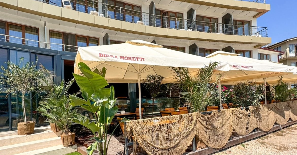 Un restaurant, de pe litoralul românesc, vinde mâncare la jumătate de preț! În ce stațiune a fost deschis