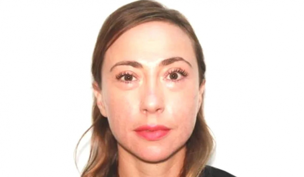 O româncă a dispărut după ce și-a făcut cont pe o rețea de dating și a plecat din țară în secret