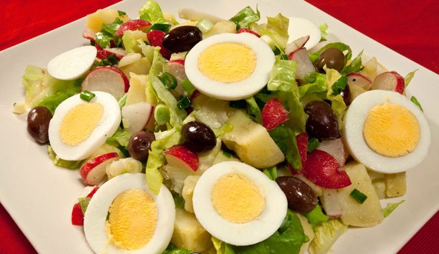 Salata orientală de vară: Prospețime și Savoare în fiecare legumă