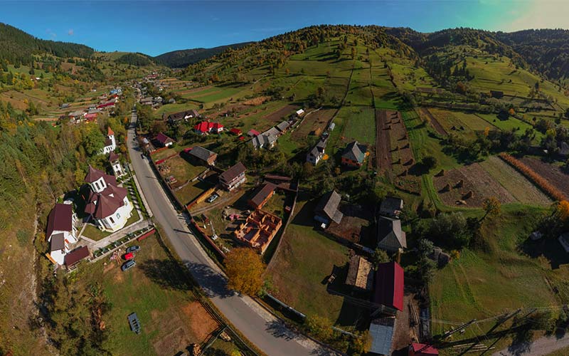 Acesta este satul în care aproape toți locuitorii au același nume. Cum s-a ajuns la situația bizară